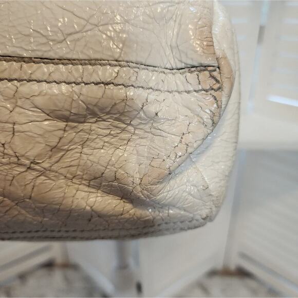 GIVENCHY CREAM DEERSKIN CRINKLE LEATHER PURSE - Picture 12 of 15
